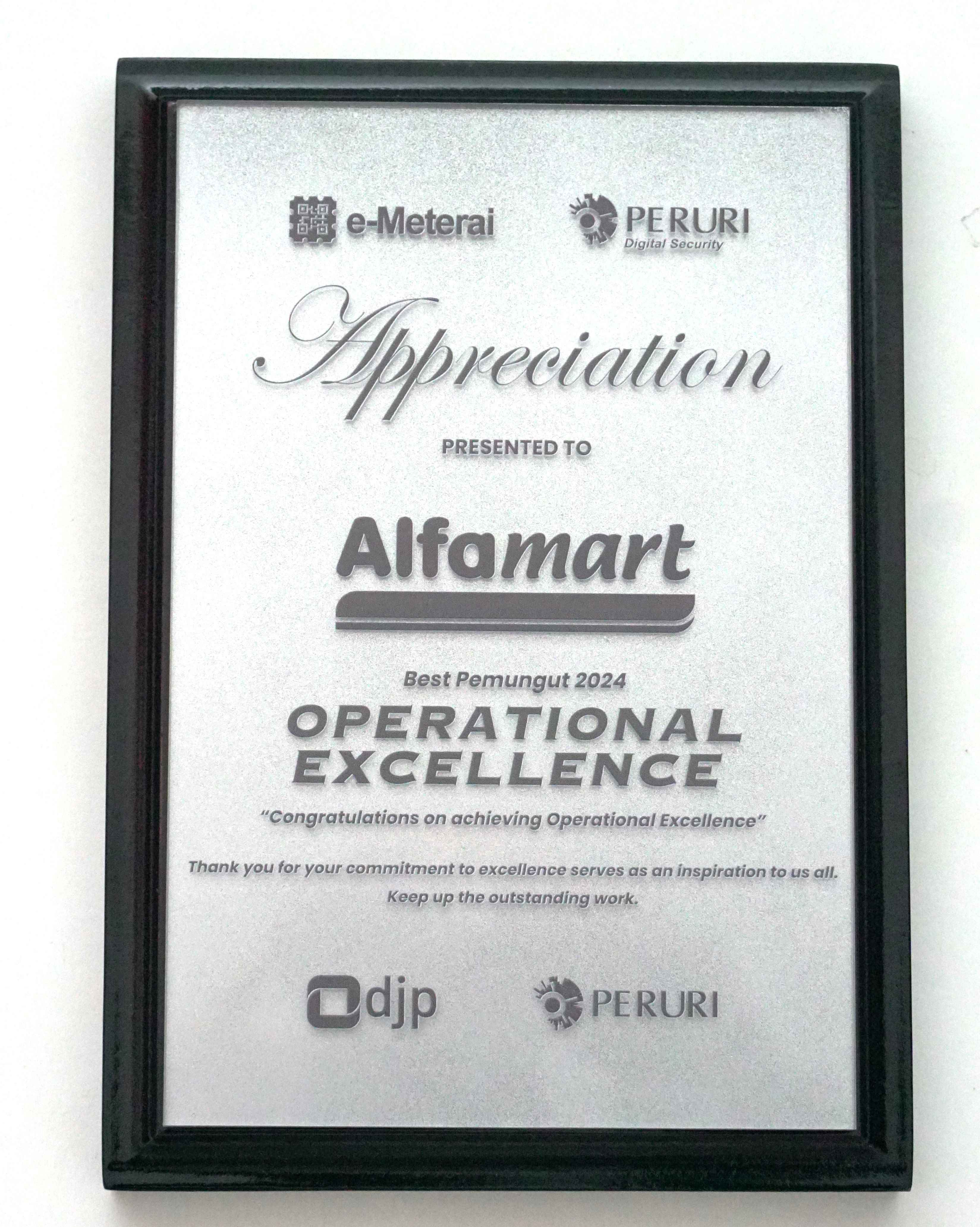 Image reward Best Pemungut 2024 Operational Excellence dari Peruri