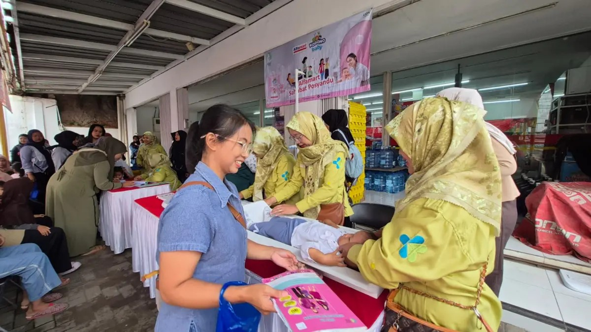News Banner Alfamart Sahabat Posyandu Sentuh 30.000 Anak Sepanjang 2025, Kodomo Perpanjang Dukungan Hingga 2026