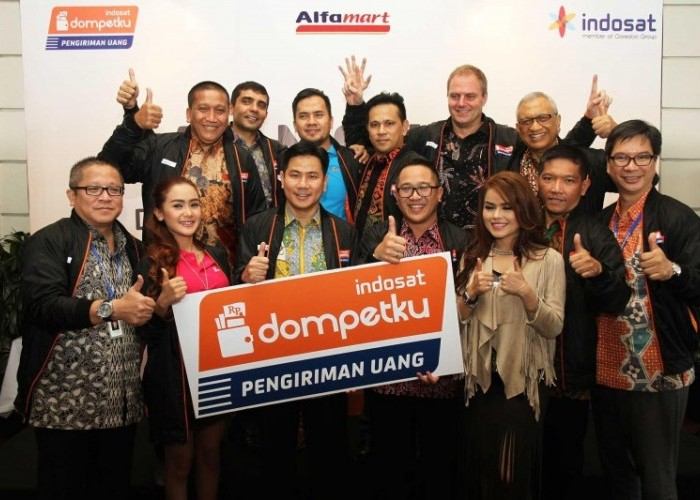 News Banner Alfamart dan Indosat Luncurkan Dompetku Pengiriman Uang