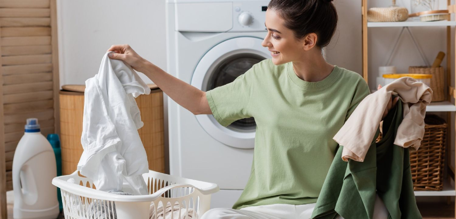 News Banner 10 Rekomendasi Sabun Cuci Baju yang Wangi