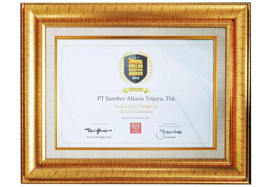 Image reward Indonesia Top Brand Collab Champions Award, The Best Brand Champion for Channel Collaboration dari Indonesia Brand Forum 2022